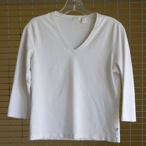 white v-neck tee